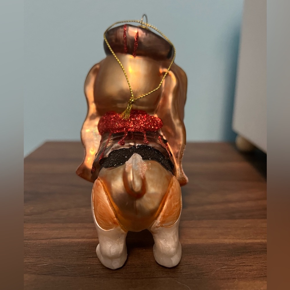 Basset Hound Blown Glass Christmas Ornament - Picture 4 of 5